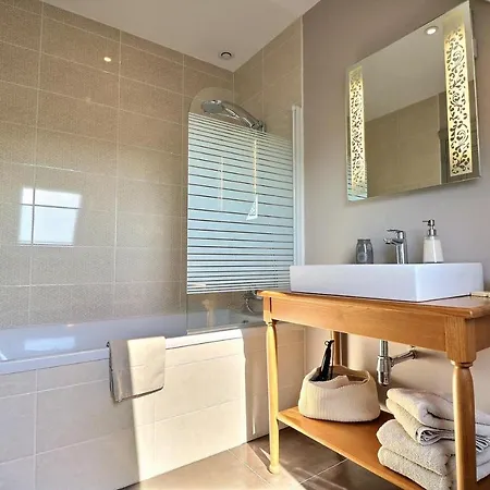Gentilhommiere De La Grande Toutenais Bed & Breakfast *
